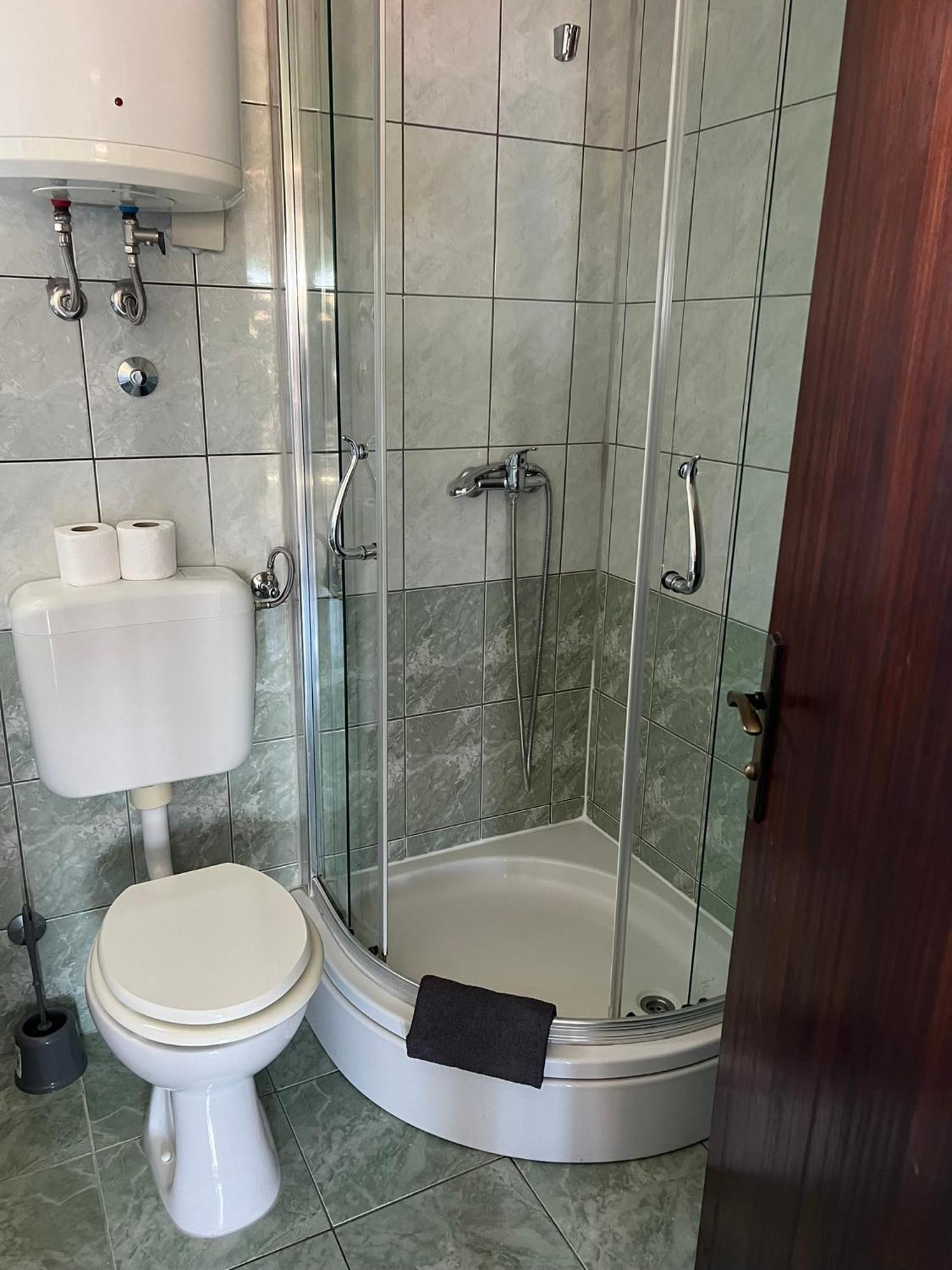 Apartments Jita Примоштен Экстерьер фото