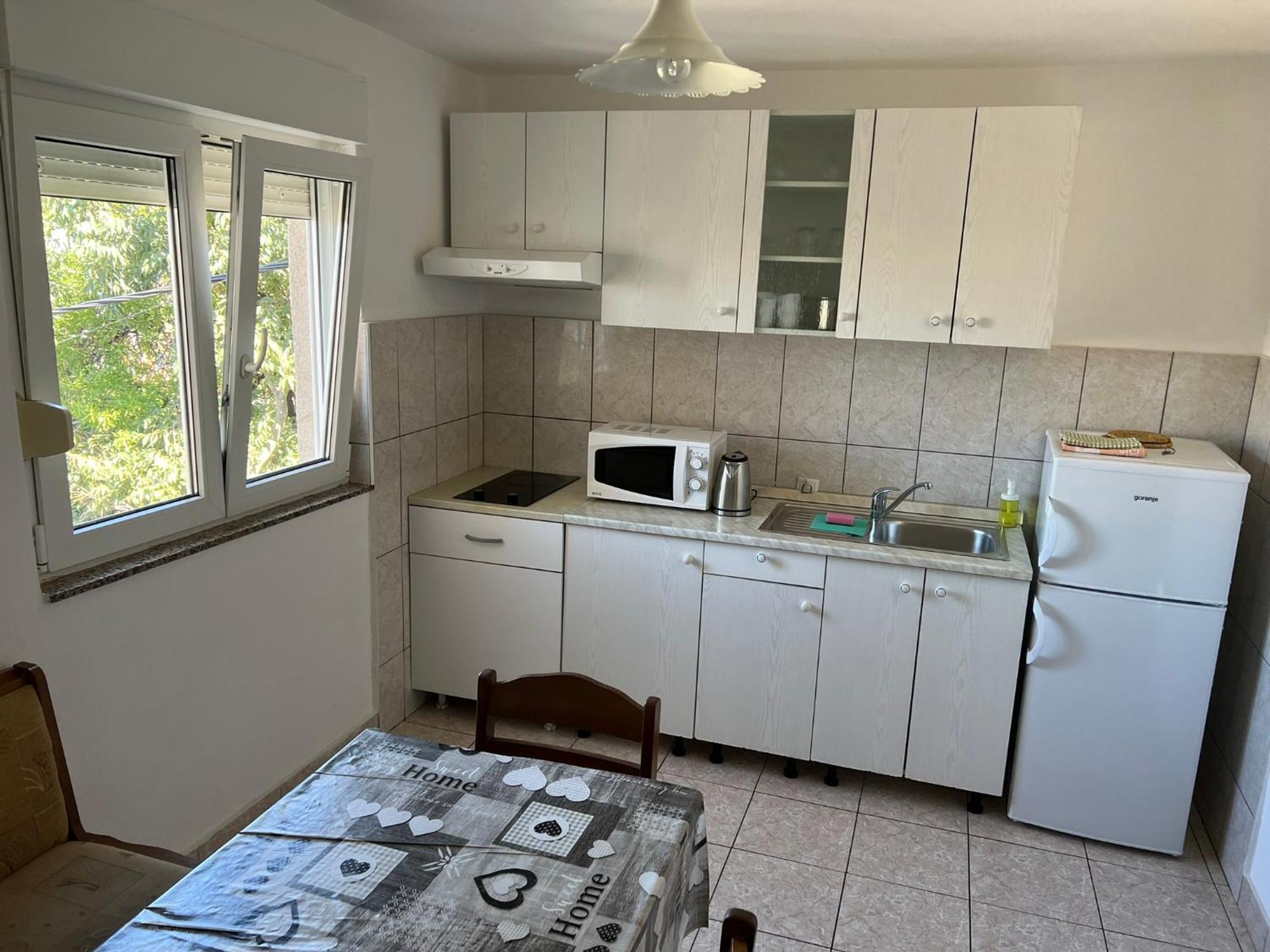 Apartments Jita Примоштен Экстерьер фото