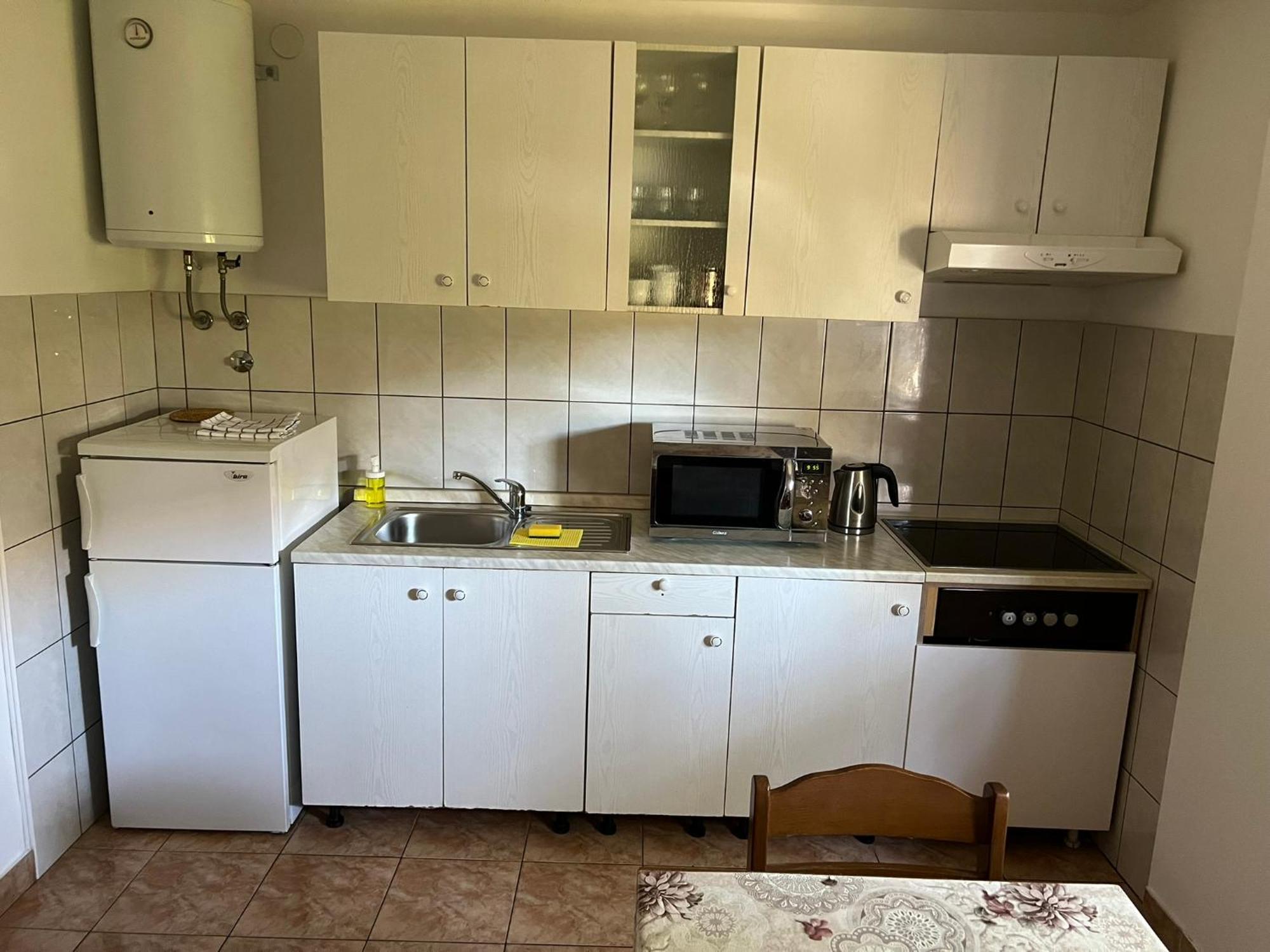 Apartments Jita Примоштен Экстерьер фото