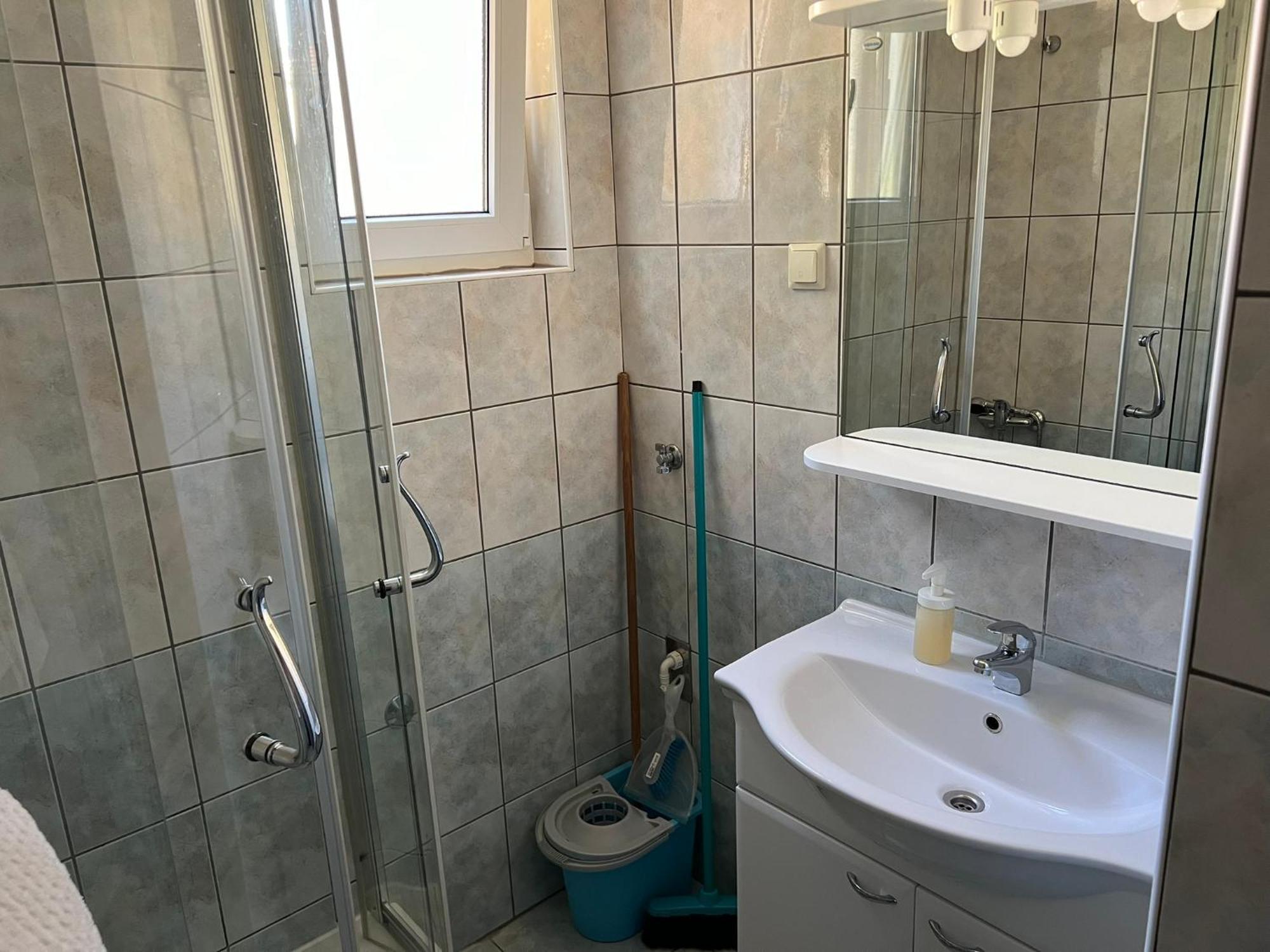 Apartments Jita Примоштен Экстерьер фото