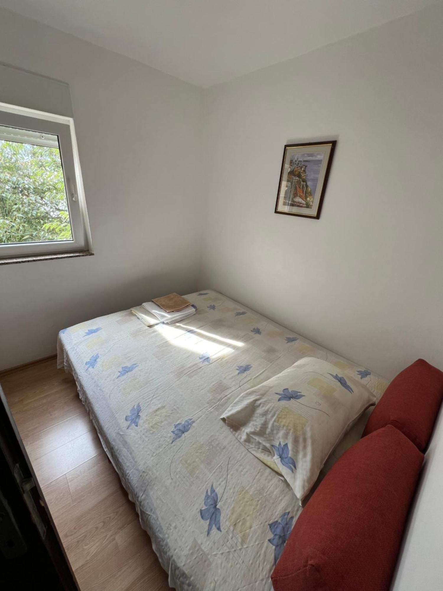 Apartments Jita Примоштен Экстерьер фото